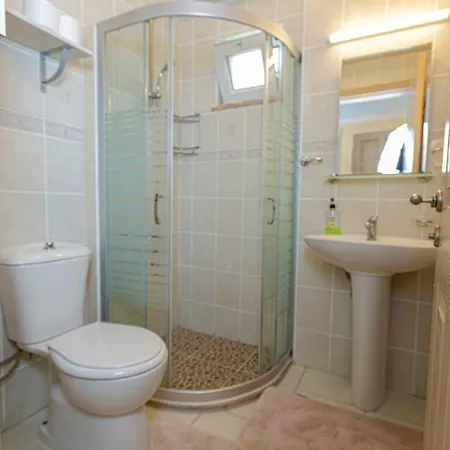 Yasemin Aparts Apartamento