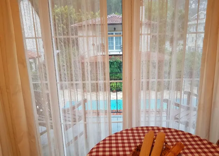 Yasemin Aparts Göcek